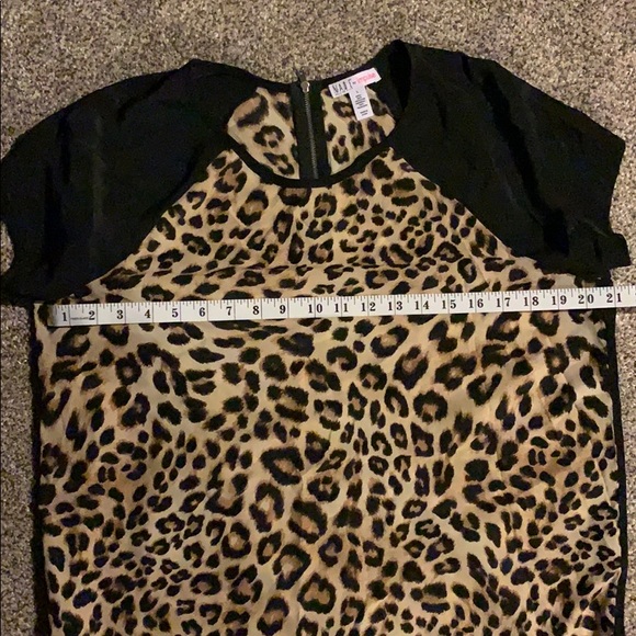 Leopard print top - Picture 6 of 6